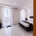 Stylish Place In St Julians Apartman *