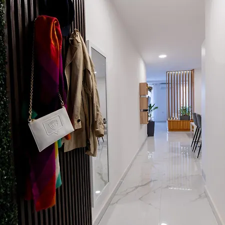 Apartment The Se7en10