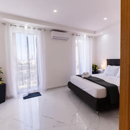 The Se7en10 Apartment *